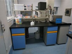 常用实验室家具的类型和材料简介